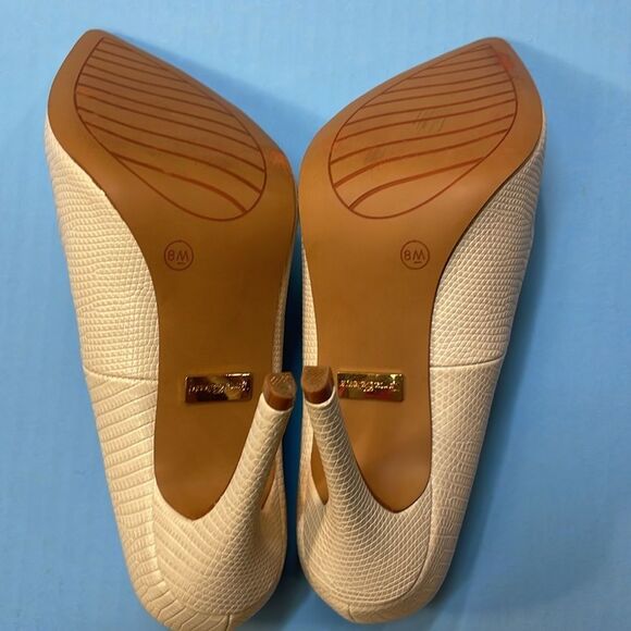 Torta Caliente Cream Faux Snakeskin Pointed Toe High Heel Pumps Women’s Sz 8 - Picture 9 of 10